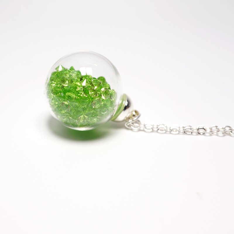 A Handmade Emerald Green Crystal Glass Ball Necklace - สร้อยติดคอ - แก้ว 