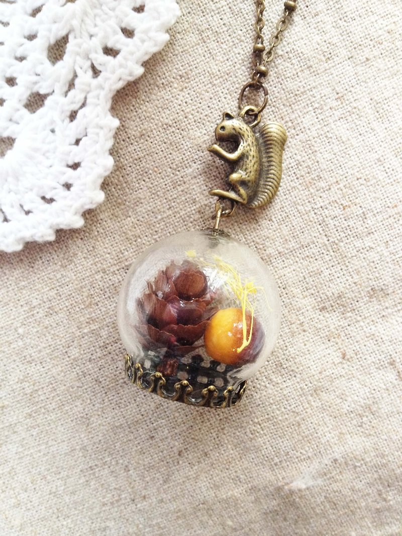 Love &amp; Peace Cute forest animals squirrel dried flowers glass ball necklace - Necklaces - Glass Brown