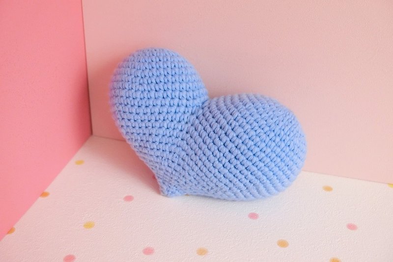 [Wool Knitting Finished Product] Soft Love Pillow - Pillows & Cushions - Other Materials Blue