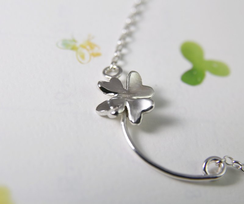 Sterling Silver Necklace / Four-Leaved Clover - สร้อยคอ - เงินแท้ สีเงิน