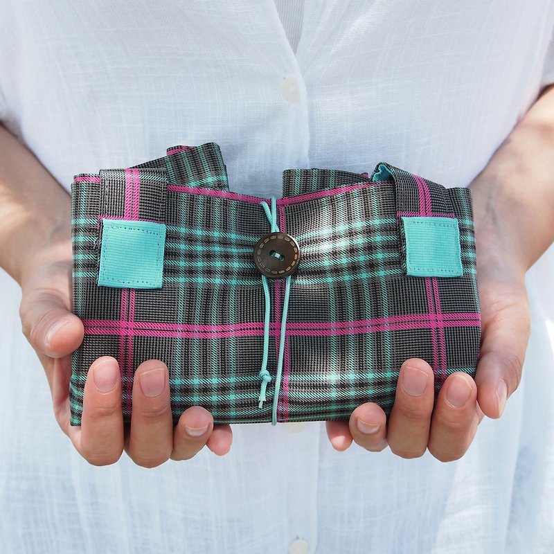 LessBAG 「少一點」購物袋 ｜環保 · 防水 · 折疊｜粉紅線炭啡藍格 - 側背包/斜背包 - 防水材質 