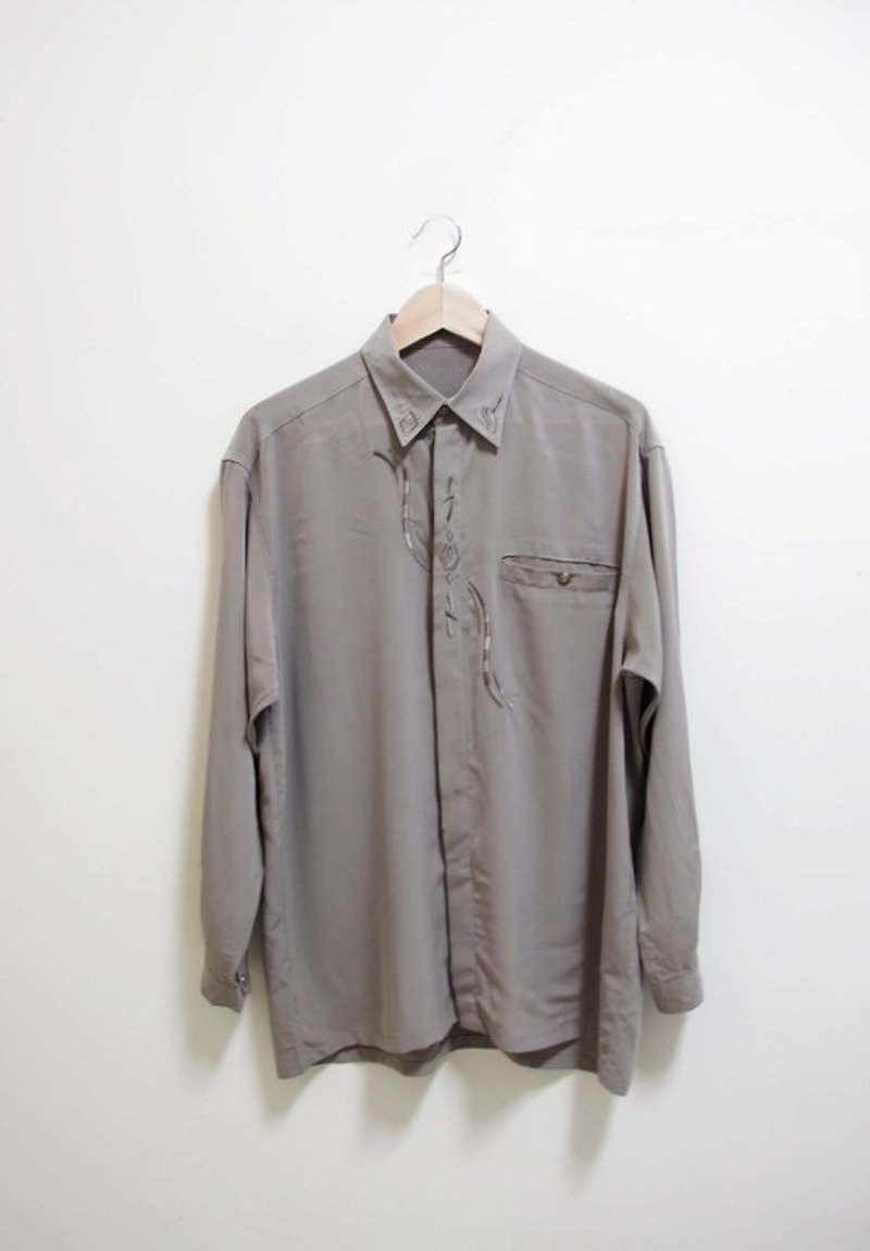 【Wahr】軟質花紋藕色長袖襯衫 - 女襯衫 - 其他材質 灰色