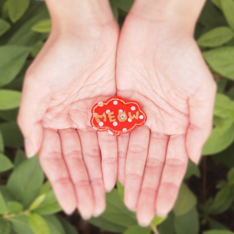 Meow hand-made red dots talk box brooch - Brooches - Plastic Red
