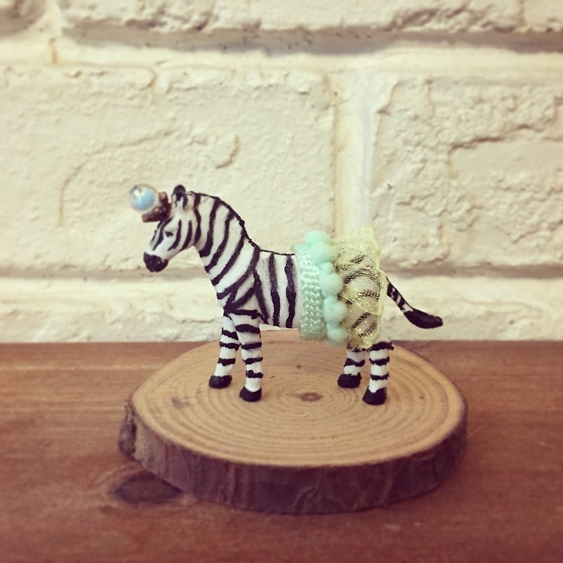 Zoo | Zebra Necklace - สร้อยคอ - พลาสติก ขาว