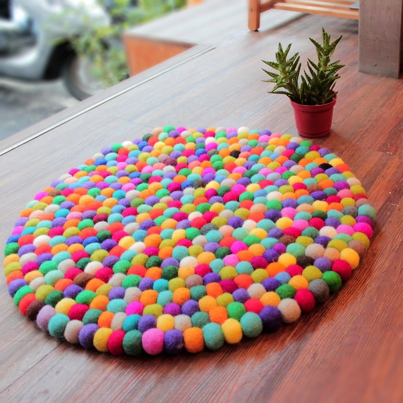 ☆ handmade. Wool felt balls circular mats ☆ (do not pick random color shipping) - ของวางตกแต่ง - ขนแกะ หลากหลายสี