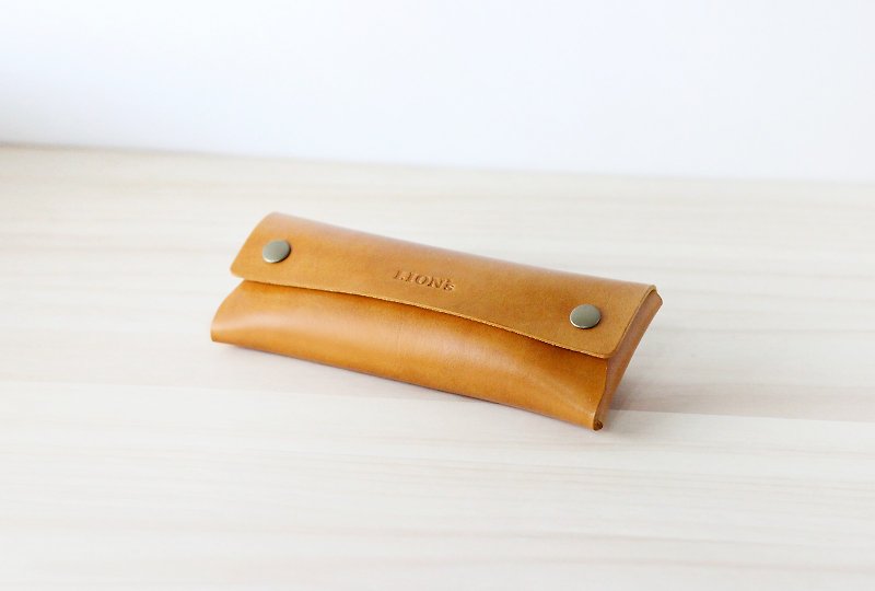 Spring Button Leather Pencil Case | Yellow - กล่องดินสอ/ถุงดินสอ - หนังแท้ สีนำ้ตาล