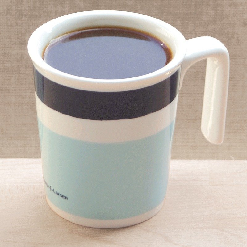 Small navy kiss mugs (primary system) - แก้วมัค/แก้วกาแฟ - เครื่องลายคราม สีน้ำเงิน