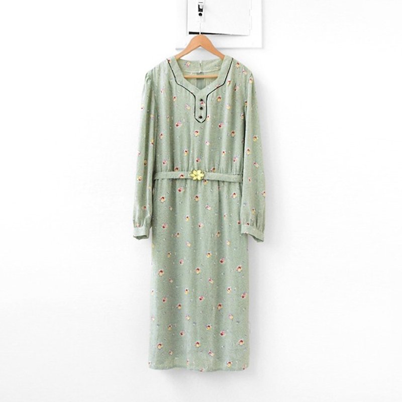 │moderato│ unique fresh gray-green floral vintage dress │ Japanese girl. Individuality girlfriend .VINTAGE. Cute - One Piece Dresses - Other Materials Green