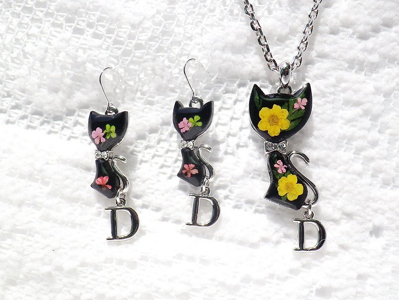アニーズ工房の手作り押し花ジュエリーと小猫のネックレスとイヤリングのセット - ネックレス - プラスチック 