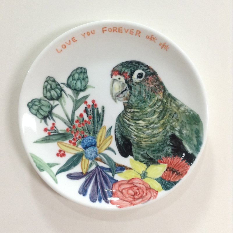 [Customized] 5-inch or 6-inch parrot hand-painted porcelain plate / with stand - Small Plates & Saucers - Porcelain Multicolor