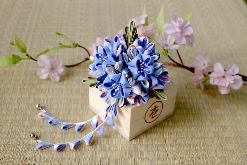 【洋粋スタイル】つまみ細工手作花簪－舞燦花嫁。藍系 - 髮飾 - 棉．麻 藍色