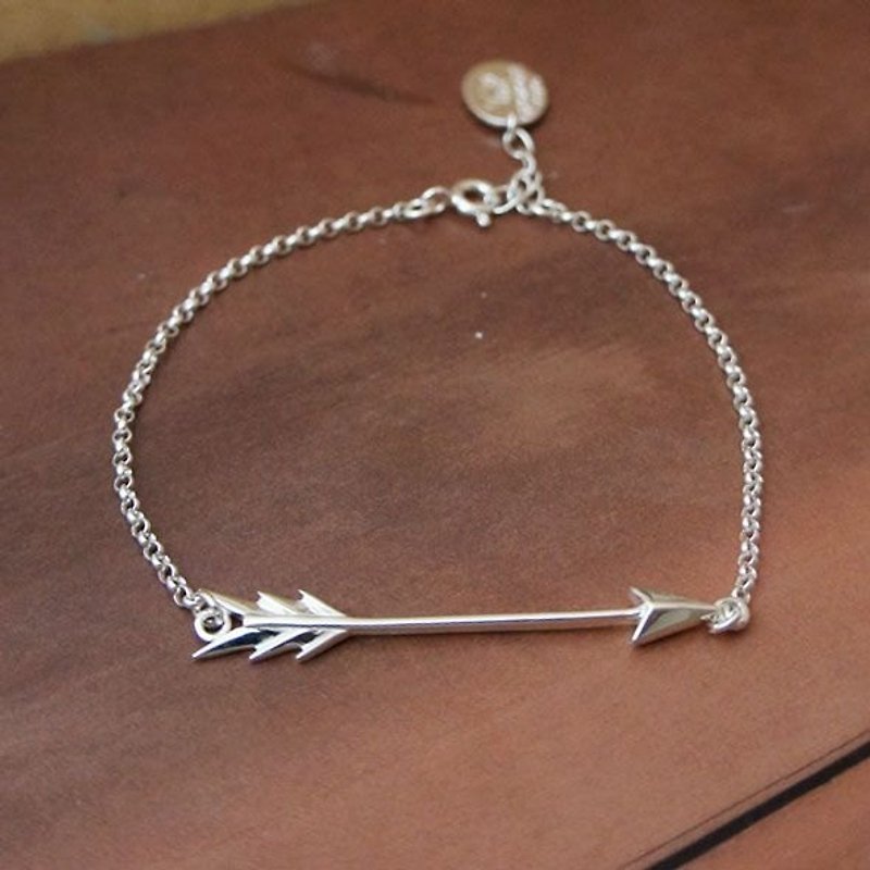 :: GeorgiaTsao :: Arrow Silver Bracelet - Bracelets - Other Metals Gray