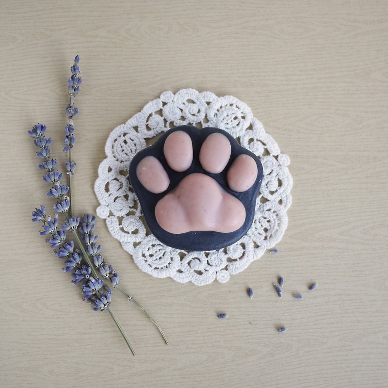 Bamboo Charcoal Cat Paw Soap (For Body) – Lavender - ครีมอาบน้ำ - พืช/ดอกไม้ ขาว