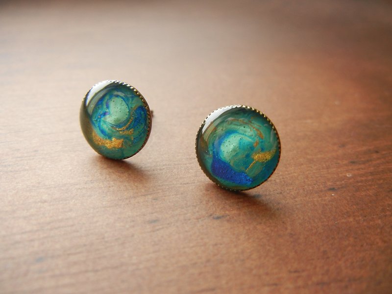 *coucoubird*mixed color earrings-gold, green and blue