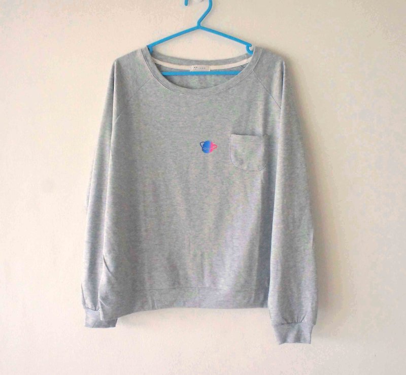 Small pocket round neck long-sleeved gray Houmian * a color planet / banana, ▲, ● / stars deer / hill / a proud pig Beagle / these little things / Masked Man watching the morning Weekly * - Women's T-Shirts - Cotton & Hemp Gray