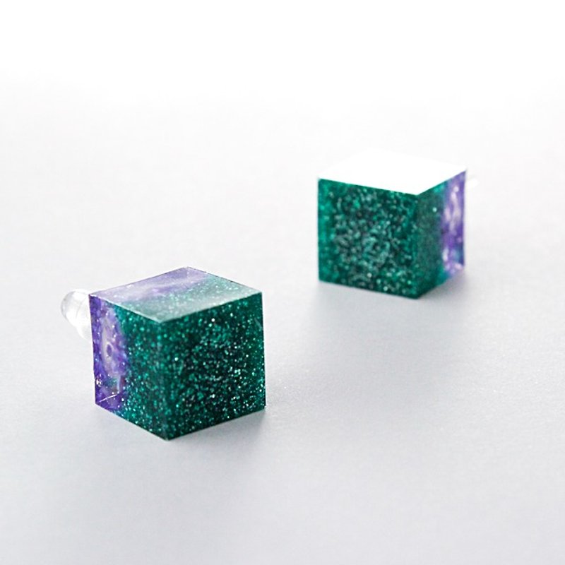 Cube Pierce (underground lake) - Earrings & Clip-ons - Other Materials Green