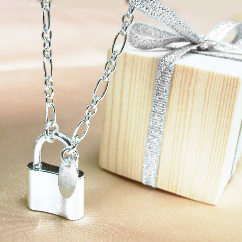 Heart Locks 925 Sterling Silver Necklace (Large) Lock Shapes - ART64 Silver Lover Ritual - สร้อยคอ - เงินแท้ สีเทา
