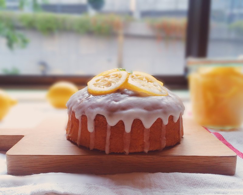 Lemon Drizzle Cake - ของคาวและพาย - อาหารสด สีเหลือง