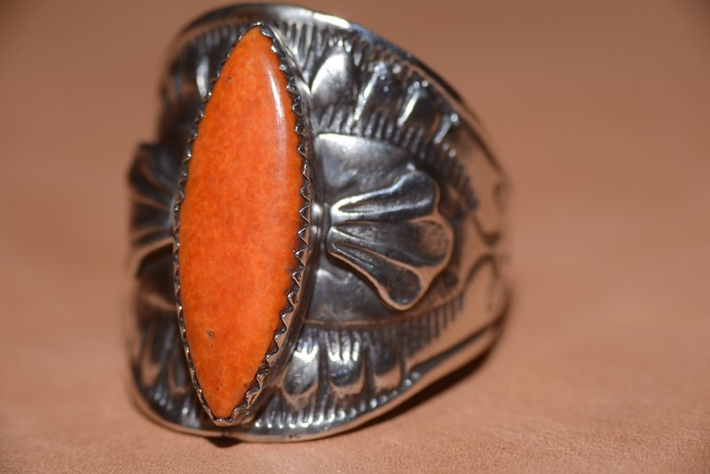 NAVAJO 純銀戒指 菱形珊瑚石戒指，嘻皮，哈雷，重機，美式，印地安 - 戒指 - 其他金屬 銀色