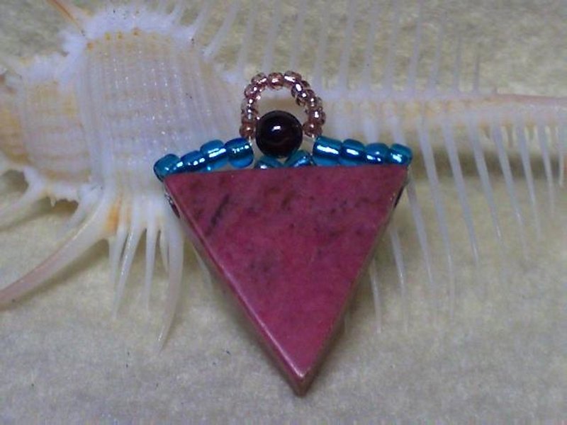 Pink Triangle - Necklaces - Gemstone 