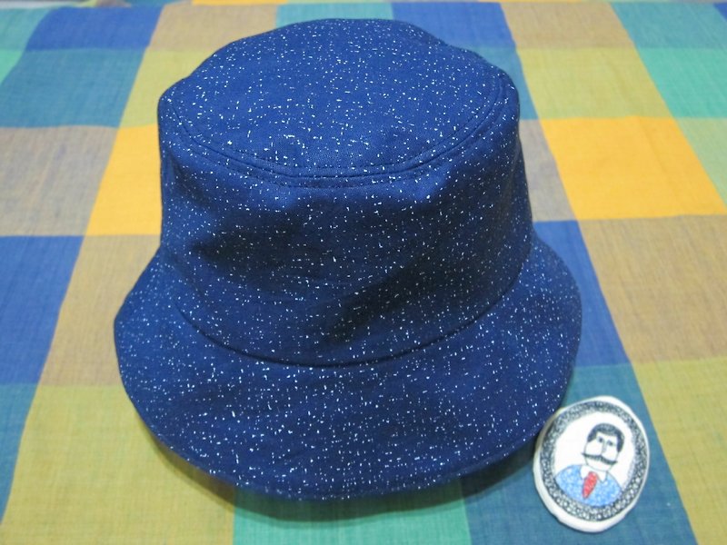 [Huarong Yue cap] Galaxy (double-sided can wear) - Hats & Caps - Other Materials Multicolor
