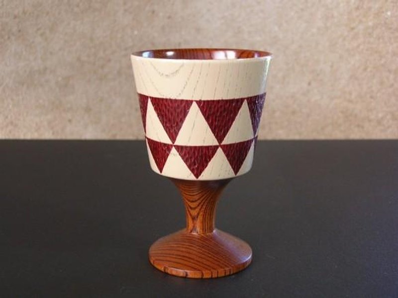 Goblet fish scale pattern red - ถ้วย - ไม้ สีแดง