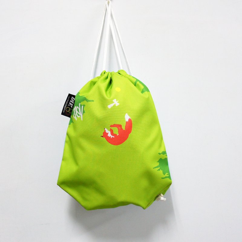 BLR 手工 印花 狐狸 劍玉 膠通板  雙面圖案 束口袋 後背包 - 水桶袋/索繩袋 - 其他材質 綠色