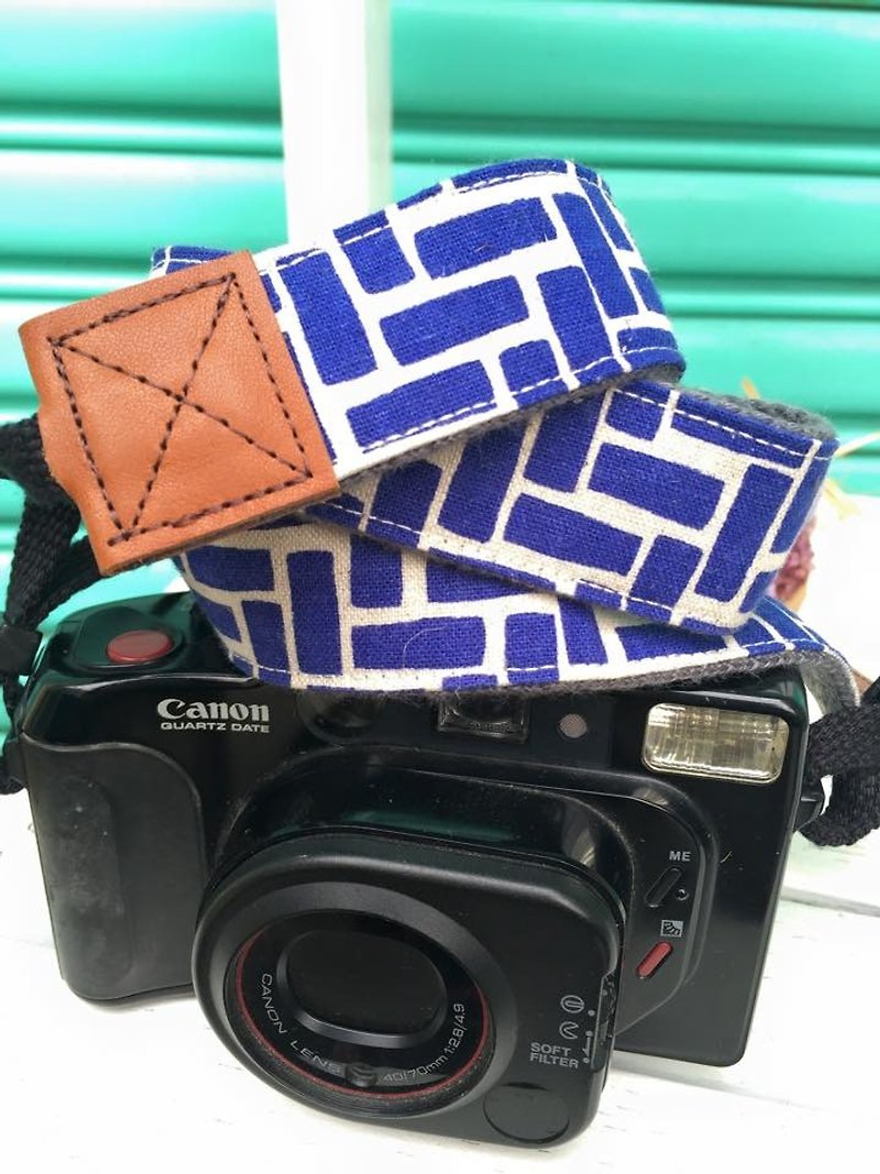﹝ Clare ﹞ vintage hand-made cloth blue geometric print camera strap - ID & Badge Holders - Other Materials Blue