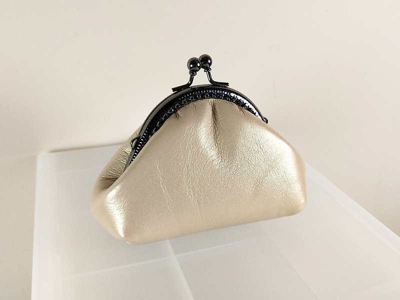 Mijin's leather wallet (mouth gold bag) - กระเป๋าใส่เหรียญ - หนังแท้ สีทอง