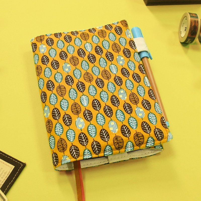 A6 / 50K hand-adjustable cotton cloth clothing - colorful leaves (yellow) - Book Covers - Other Materials 