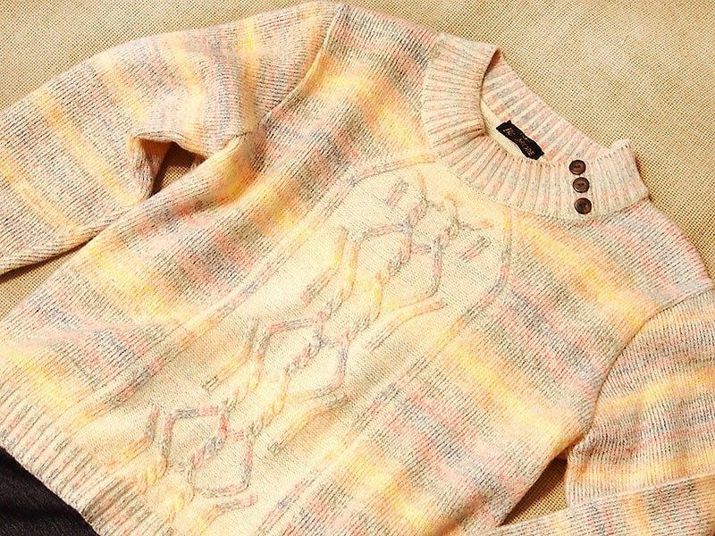 Calf Calf Village village vintage vintage rainbow sweater knit short-corner Caixia {} - Women's Sweaters - Wool White