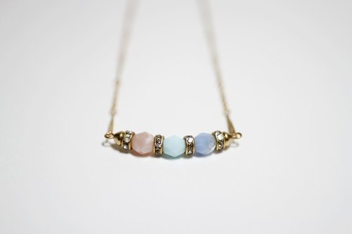 Merry Christmas 10% off the whole museum and the cool autumn sky blue pink skin classical brass long chain necklace diamond pieces of natural stone / short chain / clavicle chain