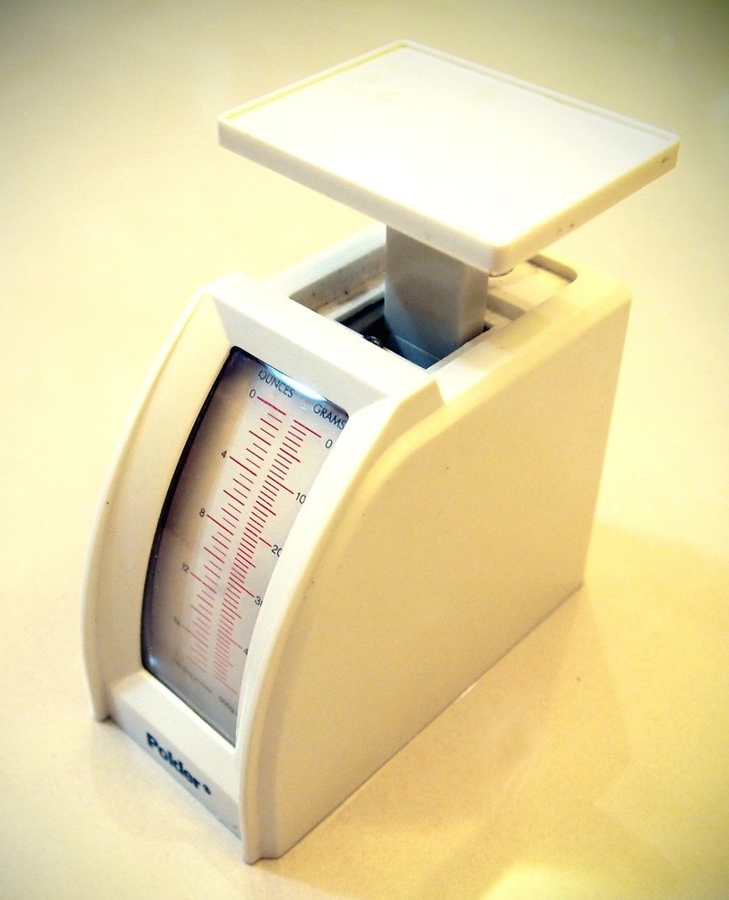1980年 アメリカの家庭用の古い体重計 - その他 - その他の素材 ホワイト