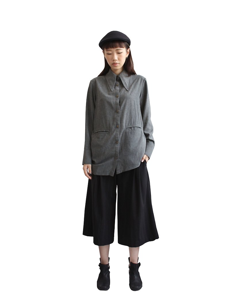 Styling gray shirt - เสื้อเชิ้ตผู้หญิง - ผ้าฝ้าย/ผ้าลินิน สีเทา