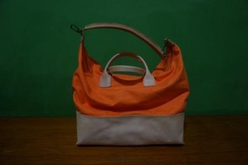 帆布+植柔革小旅包 - 手提包/手提袋 - 其他材質 