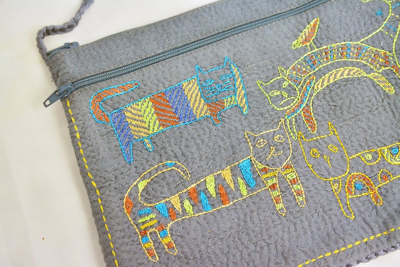 Small backpack embroidered cat _ _ fair trade - กระเป๋าแมสเซนเจอร์ - ผ้าฝ้าย/ผ้าลินิน สีน้ำเงิน