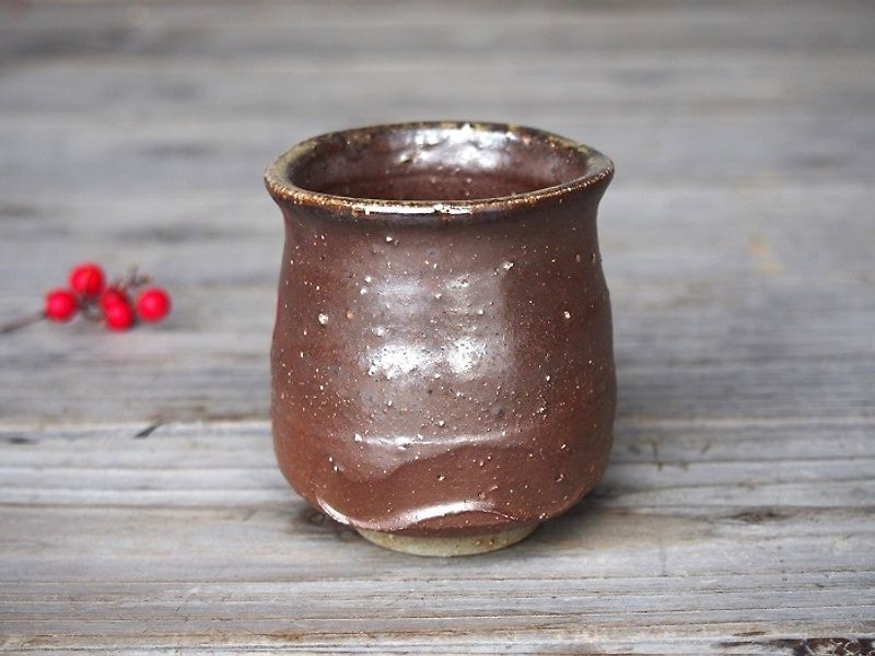日本岡山備前 陶器 熱茶杯（小）【芝麻・波】 y3-011 - 茶具/茶杯 - 其他材質 咖啡色