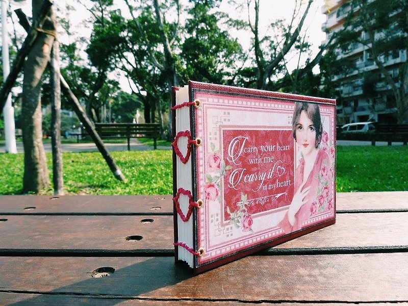 Miss crocodile ﹝ Valentine ﹞ handmade wire-bound book of love - สมุดบันทึก/สมุดปฏิทิน - กระดาษ 