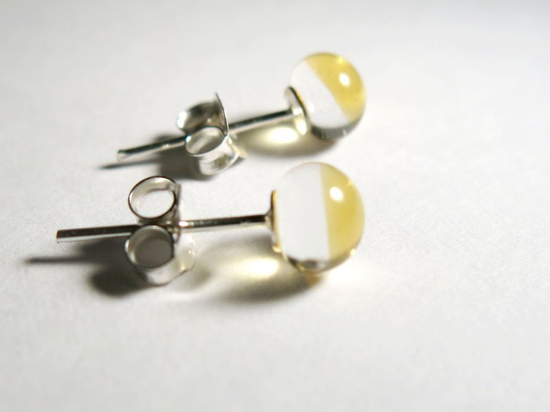 Yang Liuli sterling silver earrings / transparent duck yellow (ear acupuncture, Clip-On) - ต่างหู - แก้ว สีเหลือง
