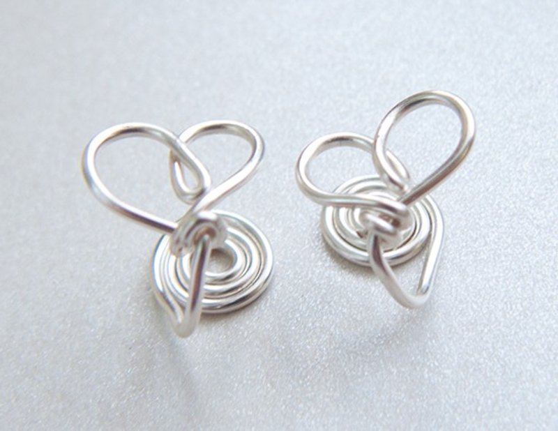 Metal-Handmade Heart Clip-On-Bright Silver (Handmade. Lucky Charm. Gifts. Jewelry. Imported from the United States. Clip-On. Gift Boxes. Metal Wire) - Earrings & Clip-ons - Other Metals Gray
