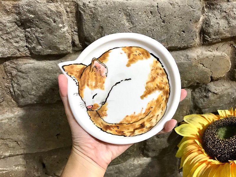 The first choice for birthday gifts is the hand-squeezed orange cat cat group dessert fruit plate - Small Plates & Saucers - Porcelain Multicolor