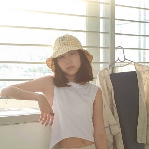 Sleeveless Crop Top