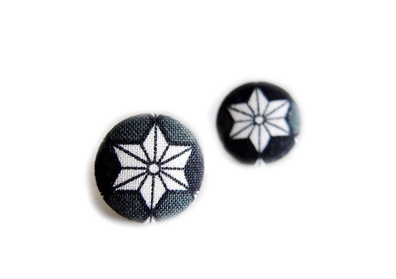 Techno leaf earrings hemp cloth buckle black clip-on earrings can do - ต่างหู - วัสดุอื่นๆ สีดำ