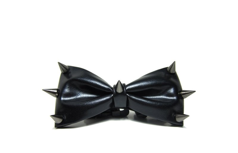 ▲搖滾霧黑鉚釘領結 Hand-made Bow Tie - 領帶/領帶夾 - 真皮 黑色