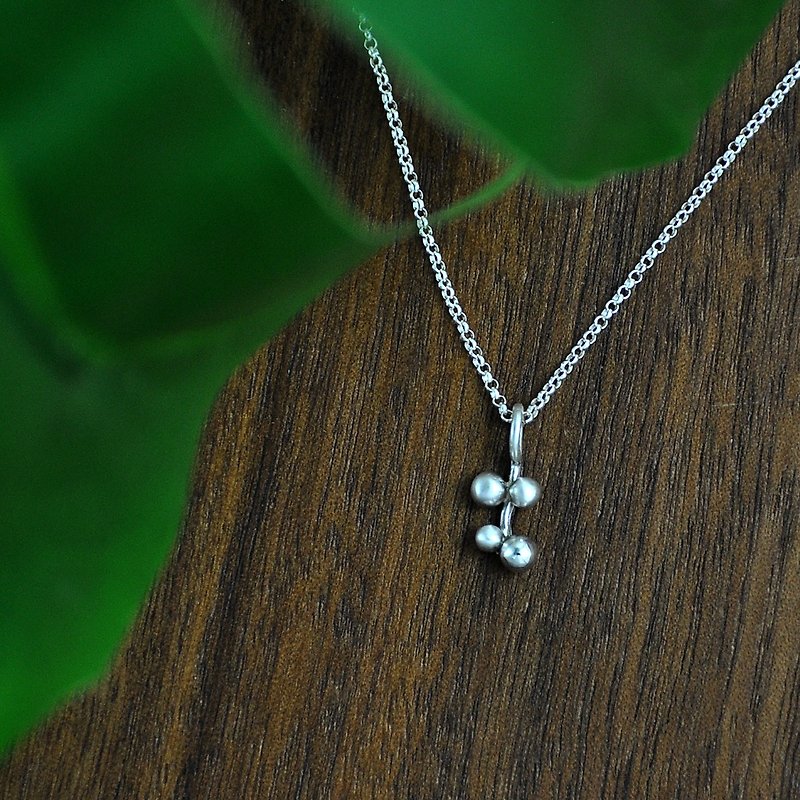 Natural small fruit 925 Silver - Necklaces - Silver Silver
