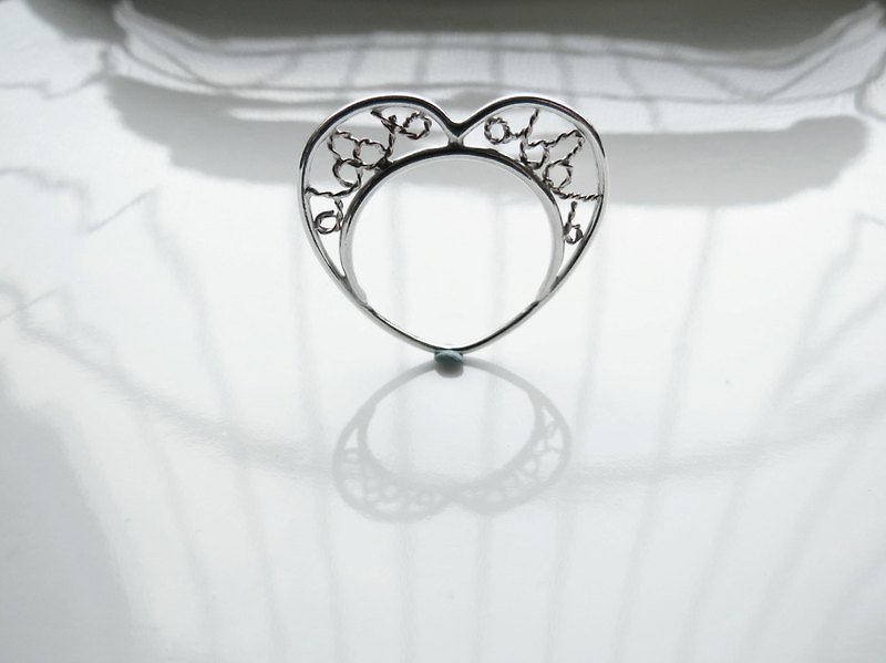 情人節禮物 ----C%手工飾品 心曲線    純銀戒指 情人節禮物 交換禮物 - 戒指 - 其他金屬 灰色