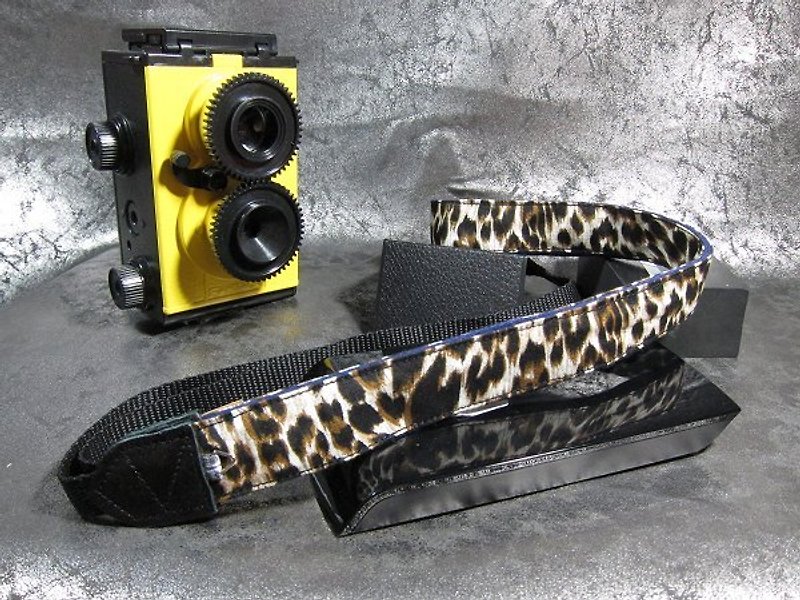 "Leopard Print" Relief Strap Camera Strap Ukulele Camera Strap - Camera Straps & Stands - Other Materials Black