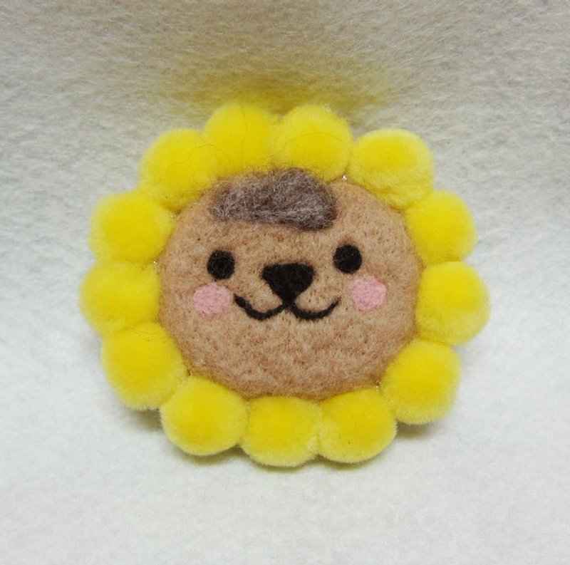 Yellow mane lion can be made into punk necklace / Bag Charm / keychain features a selection can be customized with color can be free - Headphones & Earbuds - Wool Yellow