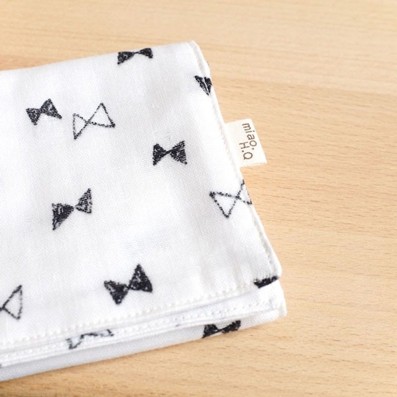 Summer essential small objects, hand-painted black and white bow wind double yarn handkerchief - Other - Other Materials White