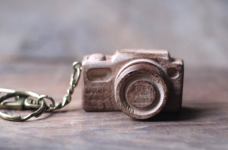 手工木製微型相機▣ 焦炭色鑰匙圈 - チャーム - 木製 カーキ